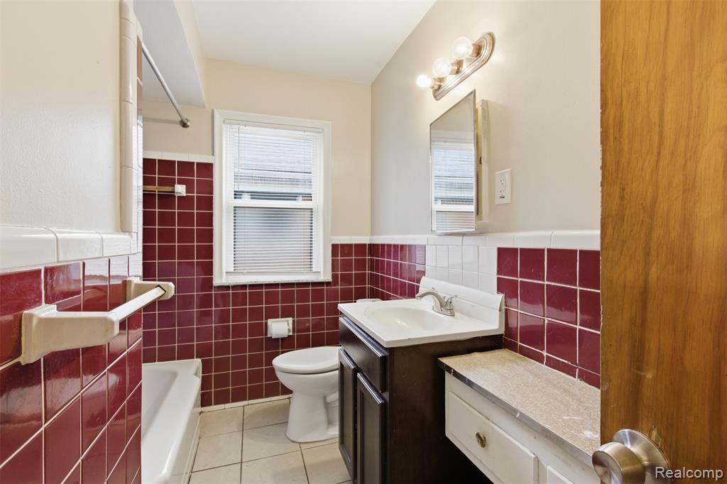 7676 Pierson Street, Detroit, MI 48228 — Photo 12