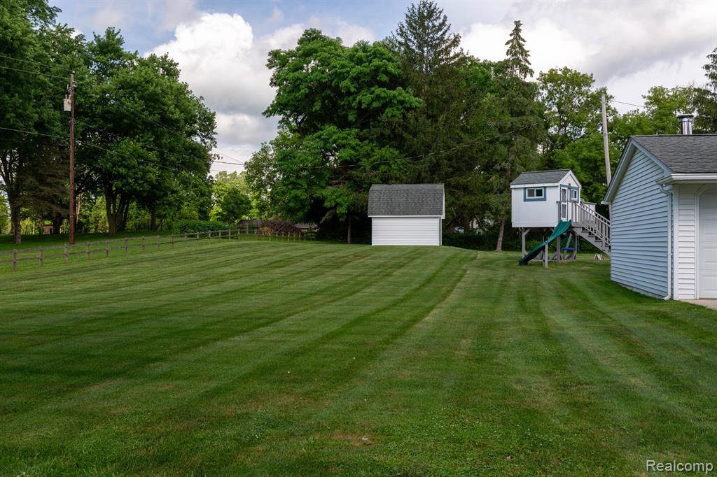 9026 Woodside Road, Northville, MI 48167 — Photo 54