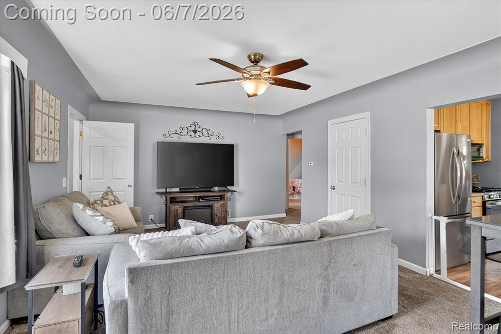 239 E Chestnut Street, Webberville, MI 48892 — Photo 7