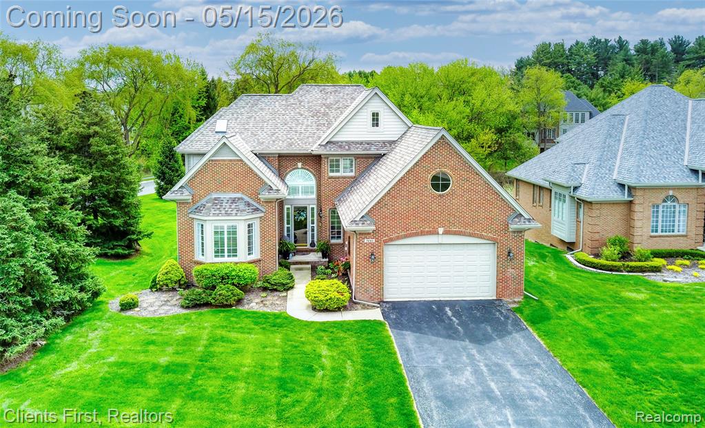 7490 Pine Vista Drive