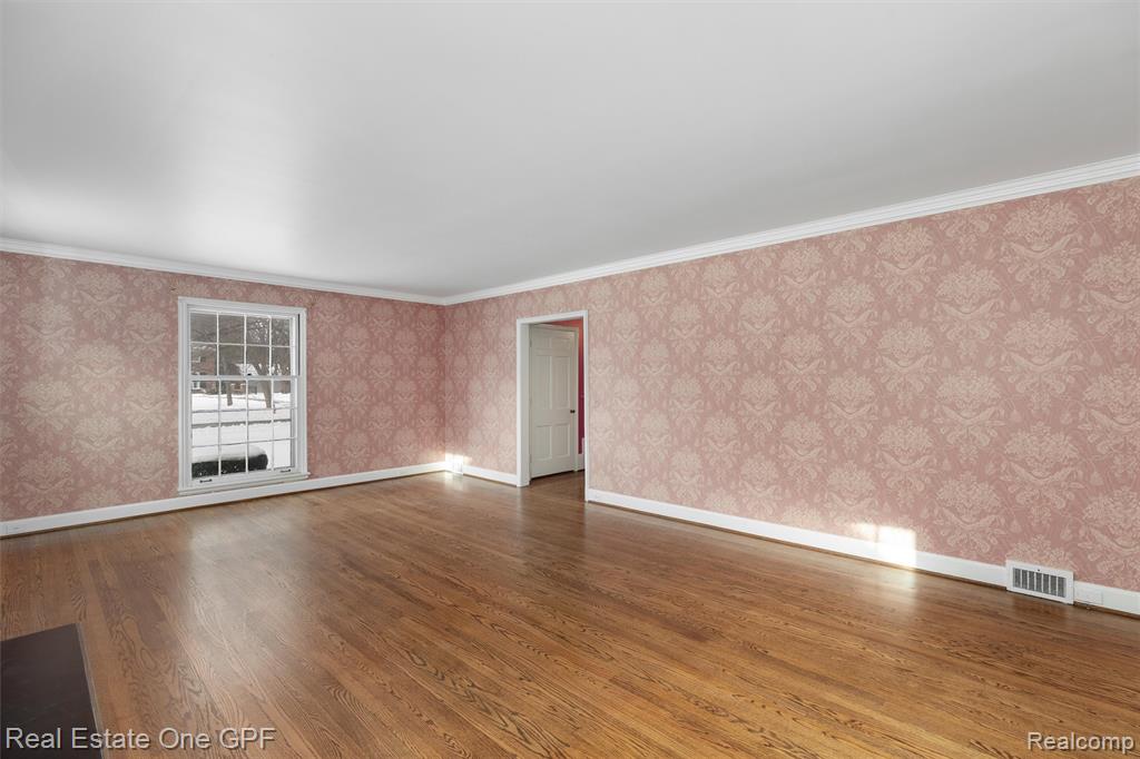 636 Middlesex Road, Grosse Pointe, MI 48230 — Photo 4
