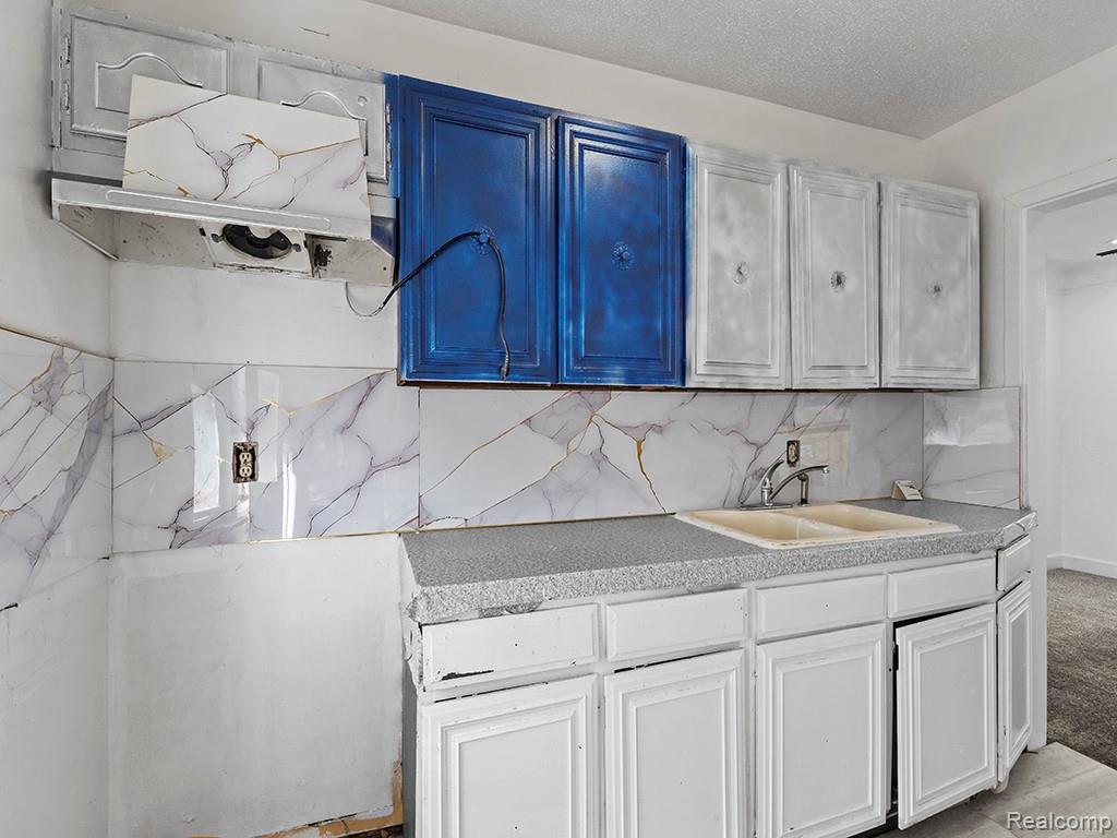 6801 RUTLAND Street, Detroit, MI 48228 — Photo 7