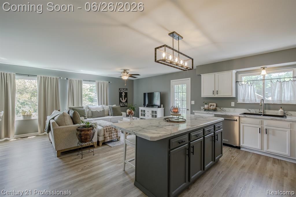 500 Neptune Drive, Ortonville, MI 48462 — Photo 10