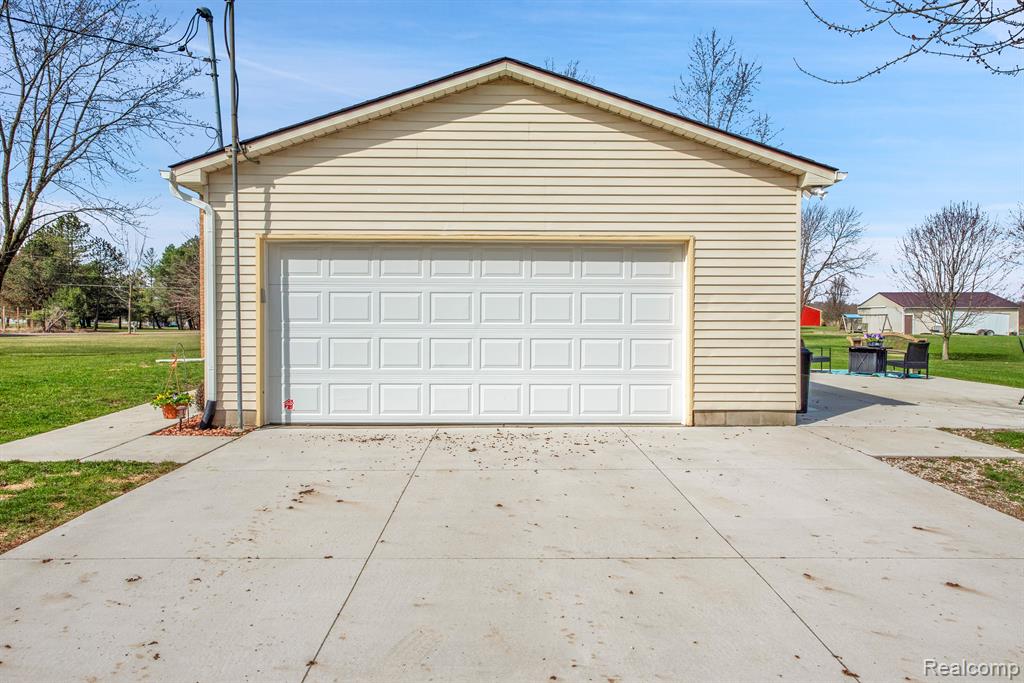 8255 BURPEE Road, Grand Blanc, MI 48439 — Photo 4