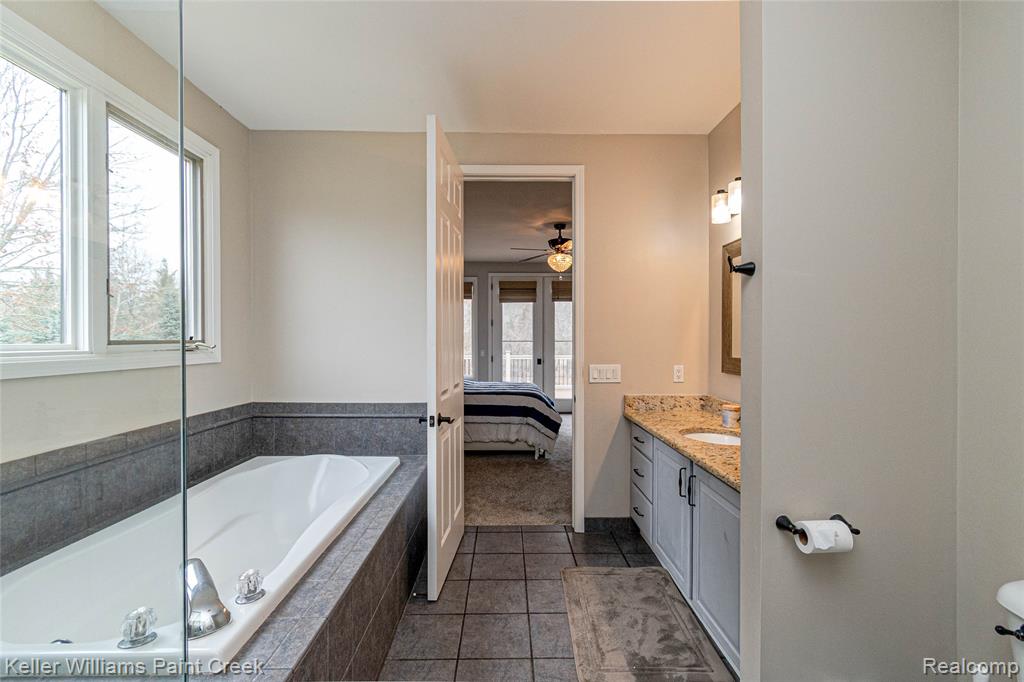 4998 Menominee Lane, Clarkston, MI 48348 — Photo 47