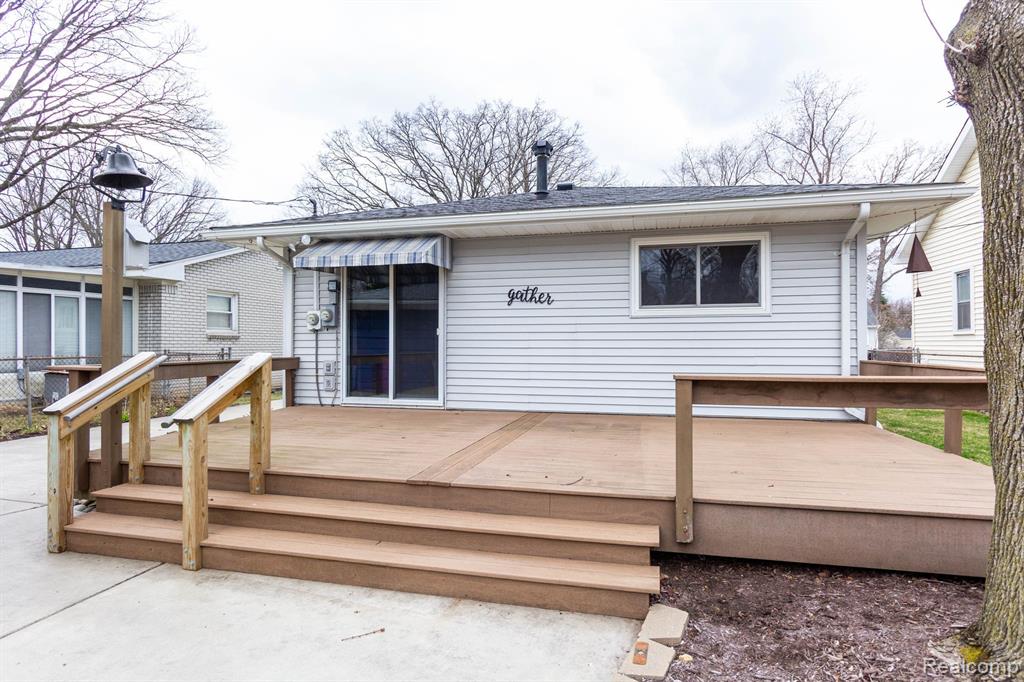 911 MAYFIELD Drive, Royal Oak, MI 48067 — Photo 10