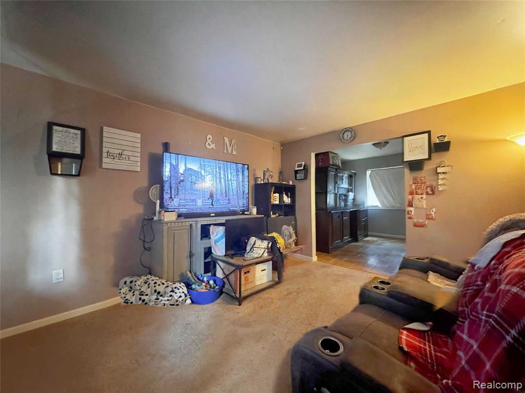 32477 TRUMAN Road, Rockwood, MI — Photo 3