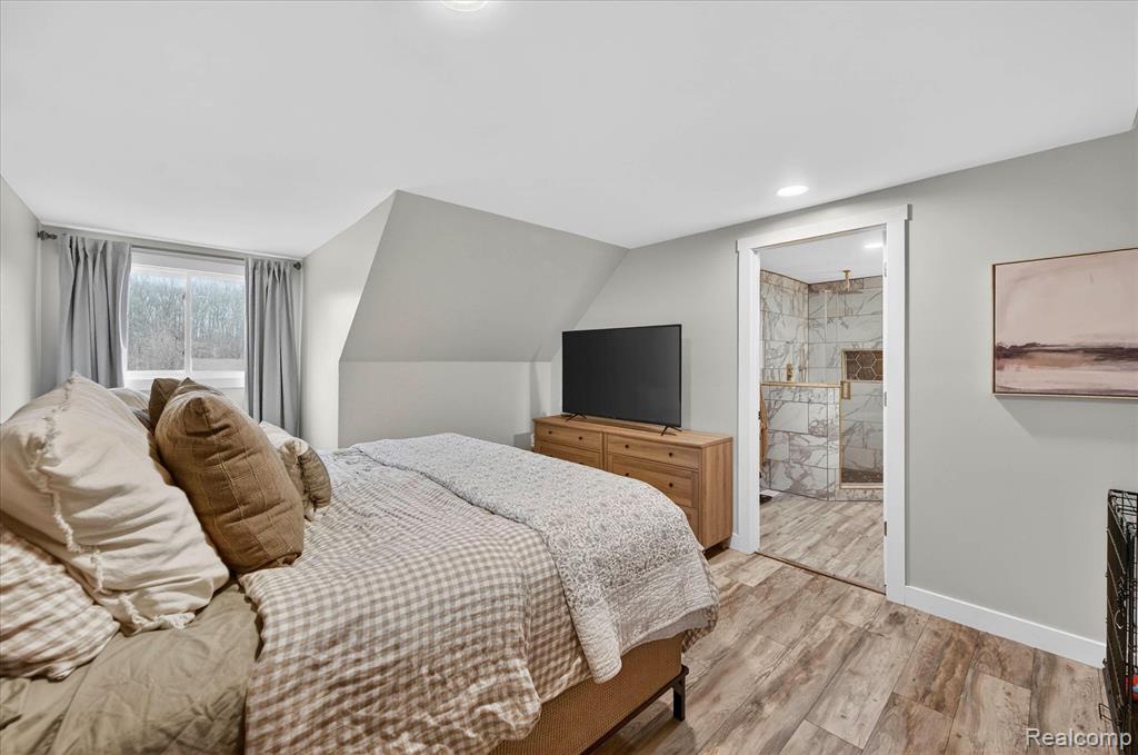 933 Abbey Lane, Milford, MI 48381 — Photo 17