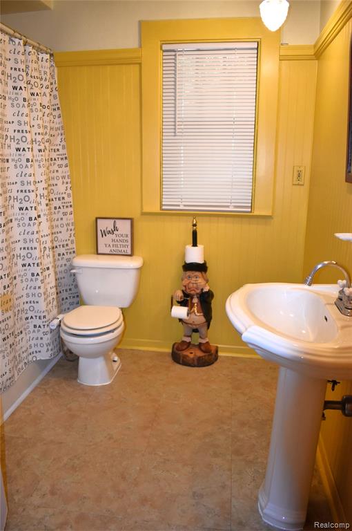 409 Englewood Avenue, Royal Oak, MI 48073 — Photo 11