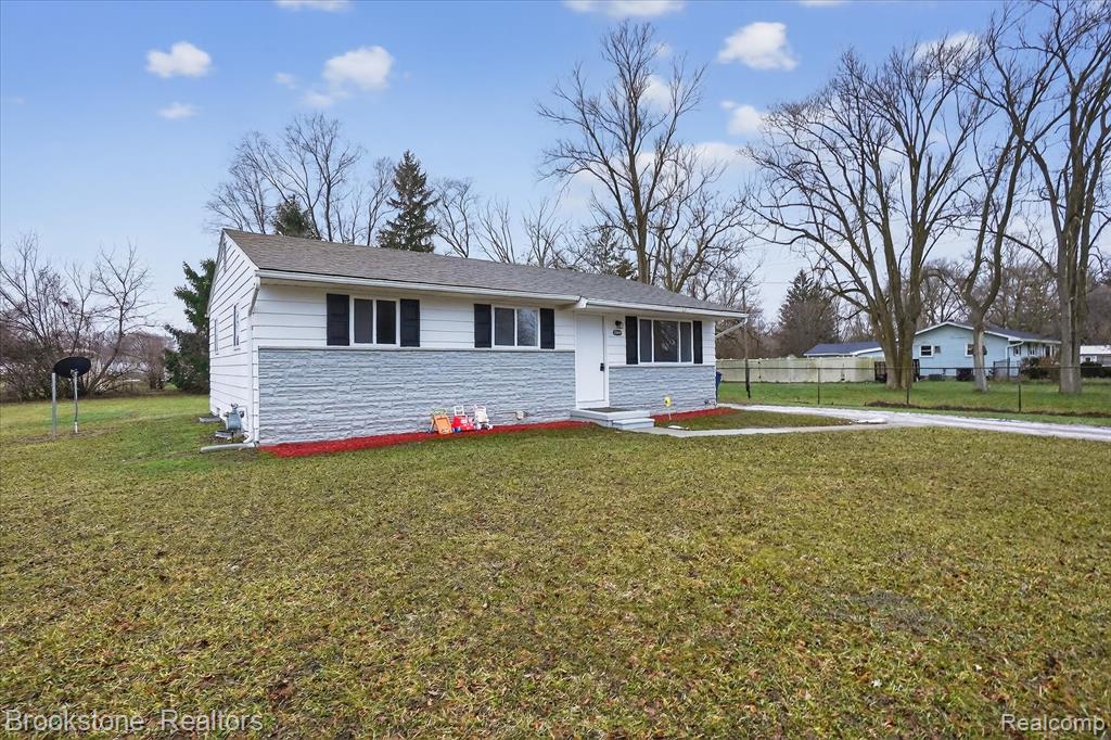 5050 Carnegie Street, Saginaw, MI 48601 — Photo 3