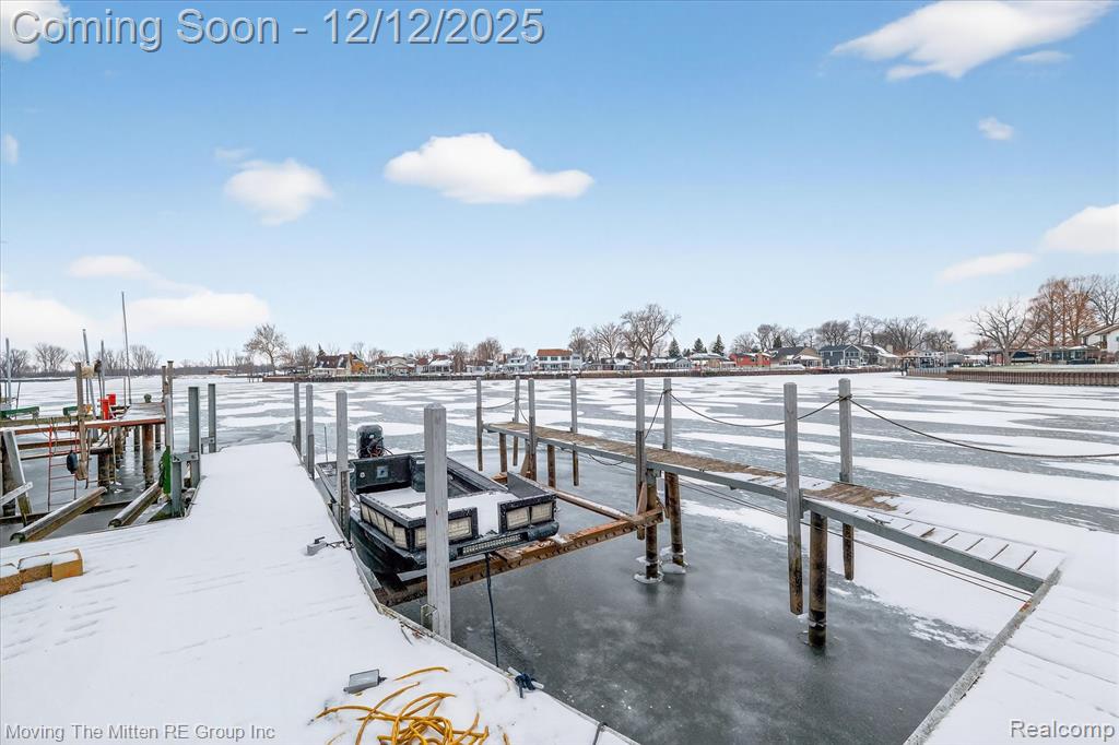 30760 Bayview Drive, Gibraltar, MI — Photo 41