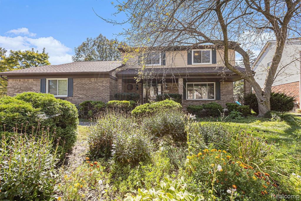 46749 CAMELIA Drive, Canton, MI 48187 — Photo 3
