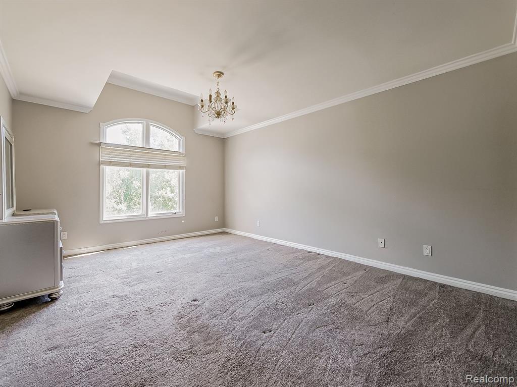 5570 HAMPSHIRE Drive, West Bloomfield, MI — Photo 50