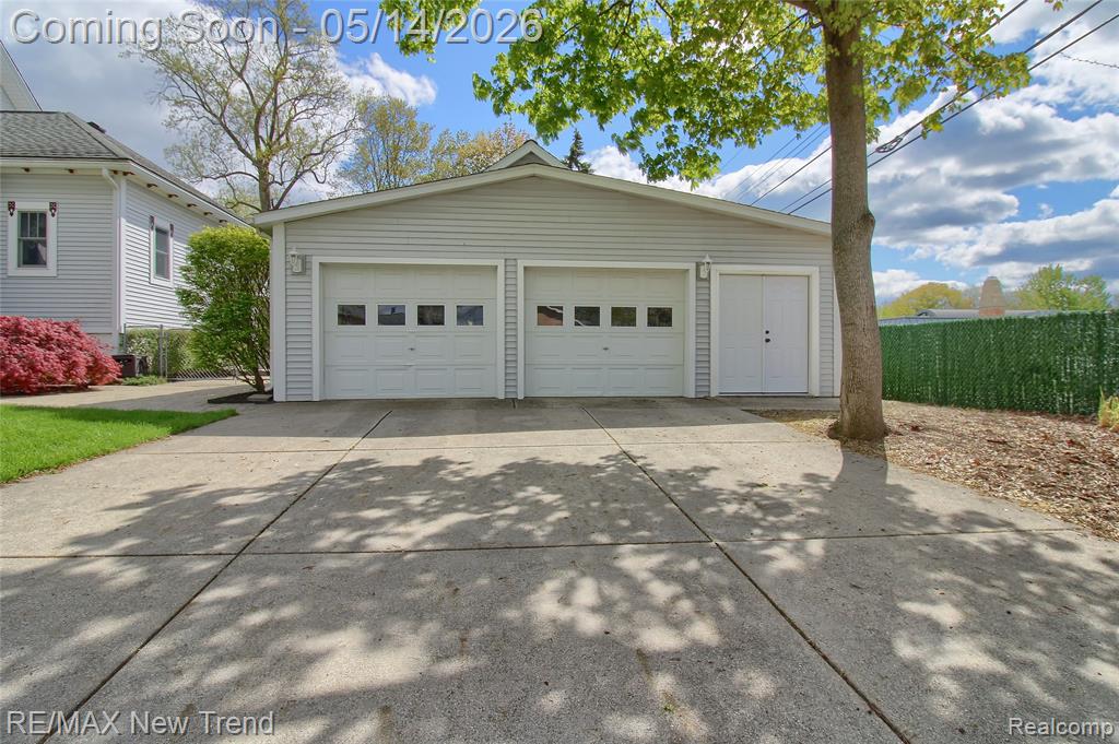 304 E Liberty Street, South Lyon, MI 48178 — Photo 73