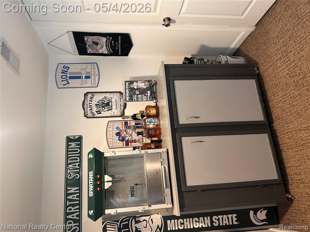 1535 MARYLESTONE Drive, West Bloomfield, MI 48324 — Photo 14