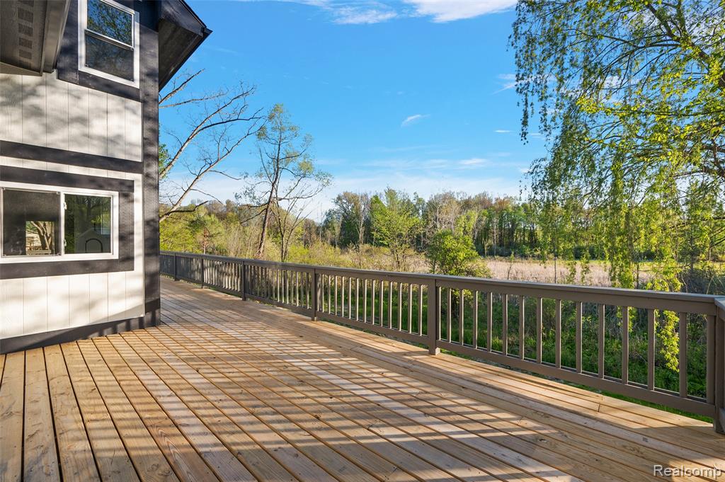 1585 Houghton Trail, Ortonville, MI 48462 — Photo 8