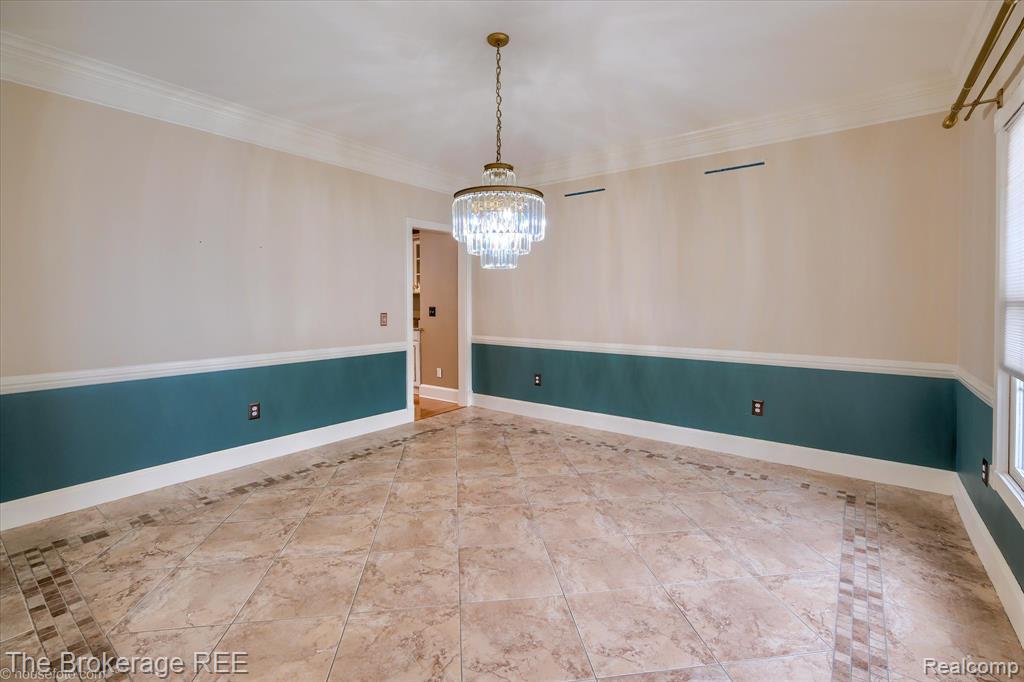 5475 Woodfield Parkway, Grand Blanc, MI 48439 — Photo 18