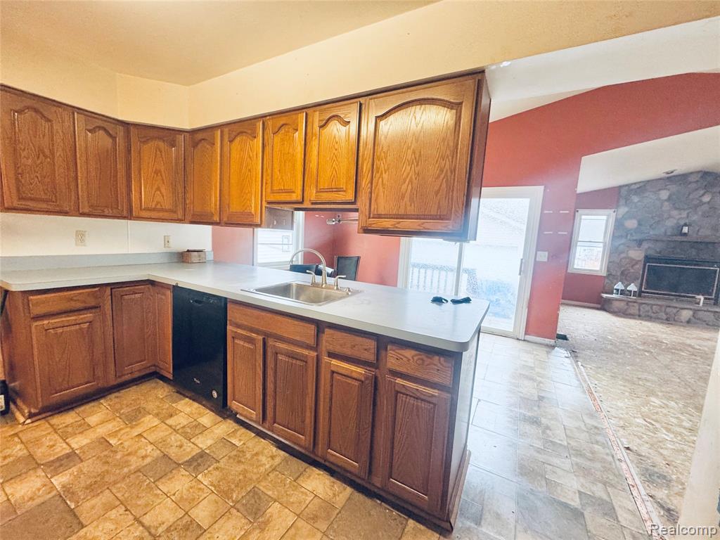 4449 Academy Street, Dearborn Heights, MI 48125 — Photo 9