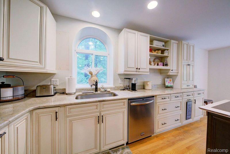 11417 TALL SHADOWS, Pinckney, MI 48169 — Photo 11