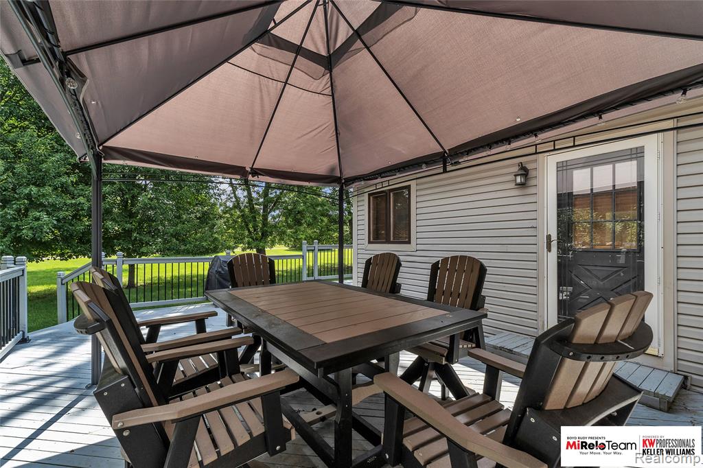 9844 Pine Knob Road, Clarkston, MI 48348 — Photo 35