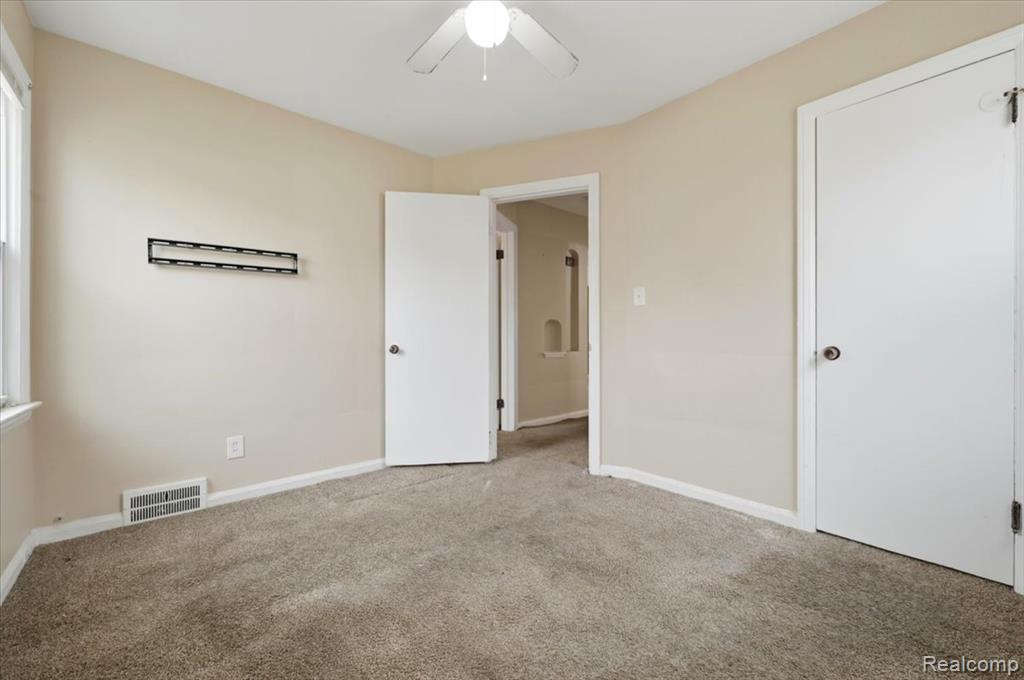 8144 Whitcomb Street, Detroit, MI 48228 — Photo 22