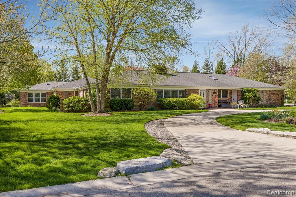 12959 Talbot Lane, Huntington Woods, MI — Photo 48