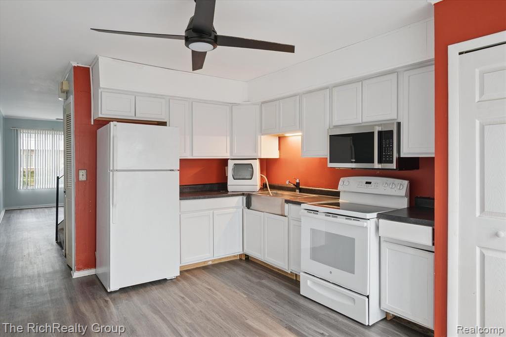 407 Estrada Drive, Belleville, MI 48111 — Photo 5