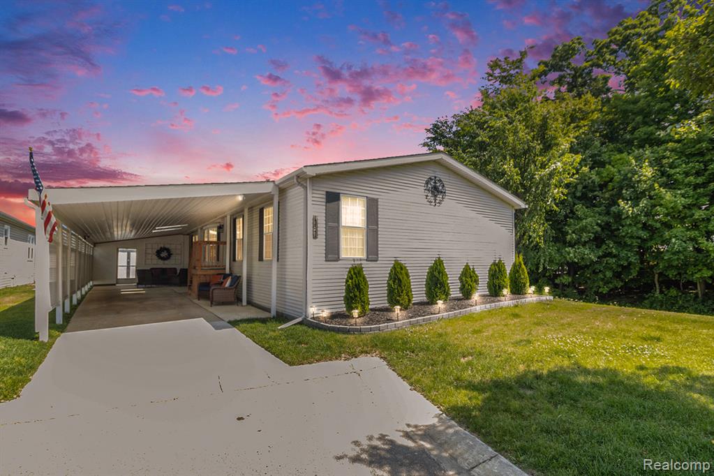 13541 Austin Court, Hartland, MI 48353 — Photo 20
