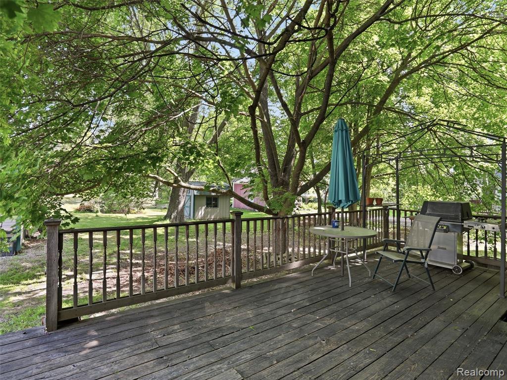 69 E Burdick Street, Oxford, MI 48371 — Photo 37