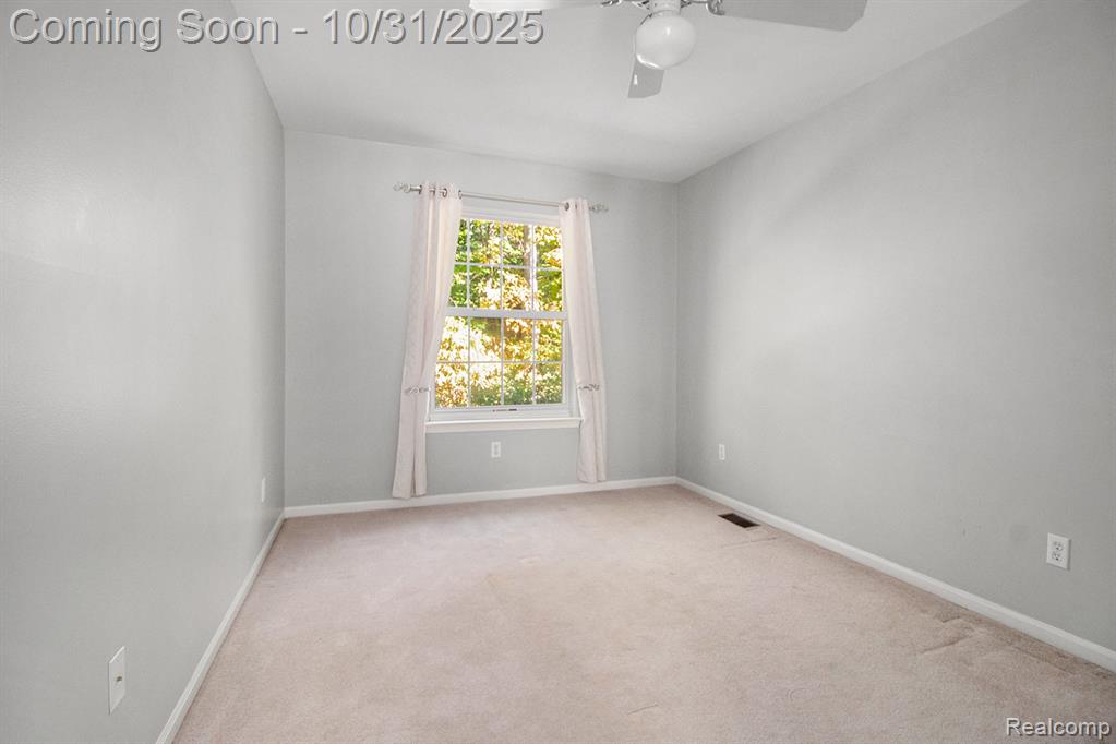 7860 Rivergate Drive, Westland, MI — Photo 14