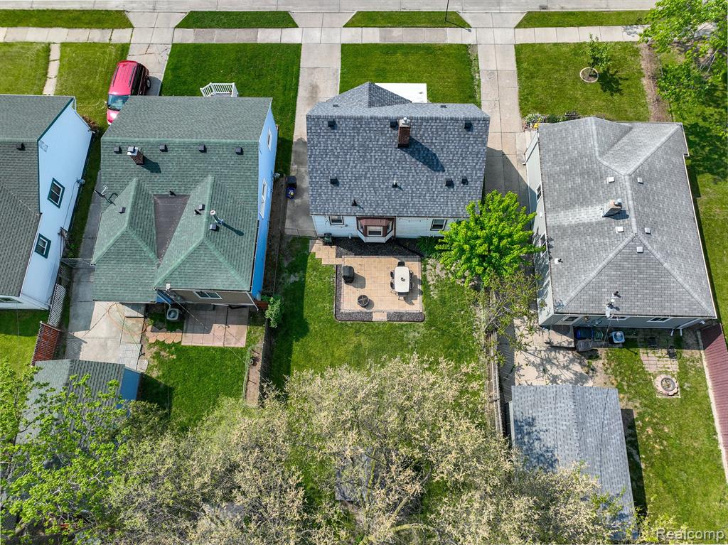 620 W KALAMA Avenue, Madison Heights, MI 48071 — Photo 22