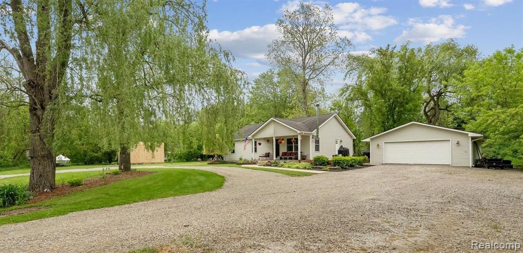 4438 PINEGROVE Drive, Dryden, MI 48428 — Photo 4