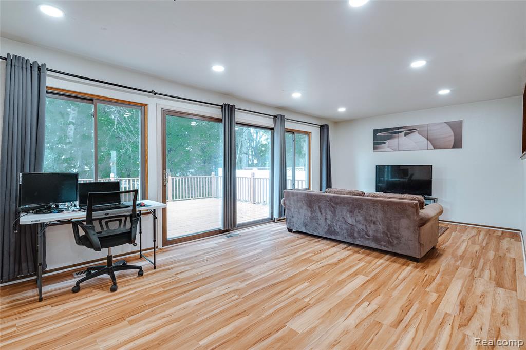 22857 Cranbrooke Drive, Novi, MI — Photo 17