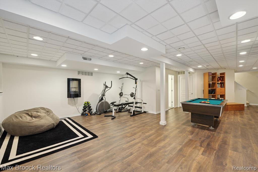 5745 Eastman Boulevard, West Bloomfield, MI 48323 — Photo 43