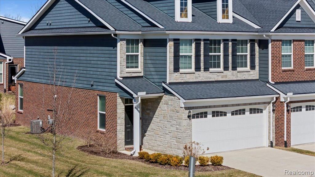 43646 CHANCELLOR Lane, Novi, MI — Photo 26
