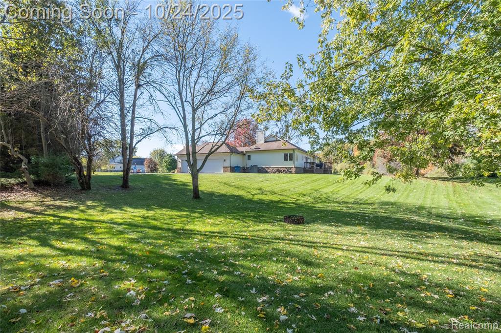 6090 Raphael Court, White Lake, MI 48383 — Photo 31