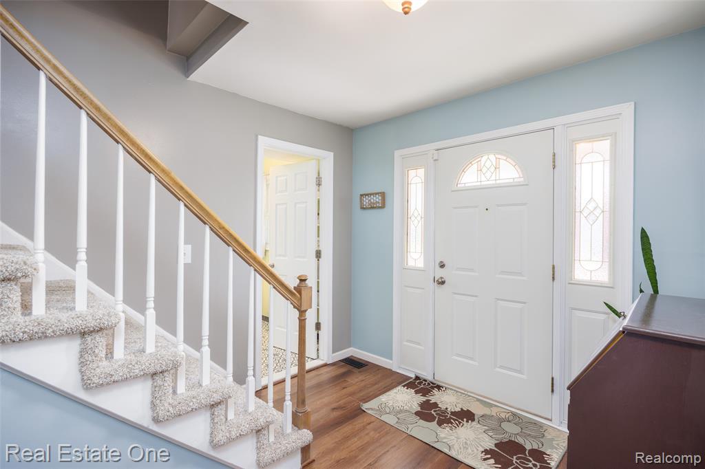 5345 Patterson Drive, Troy, MI 48085 — Photo 3
