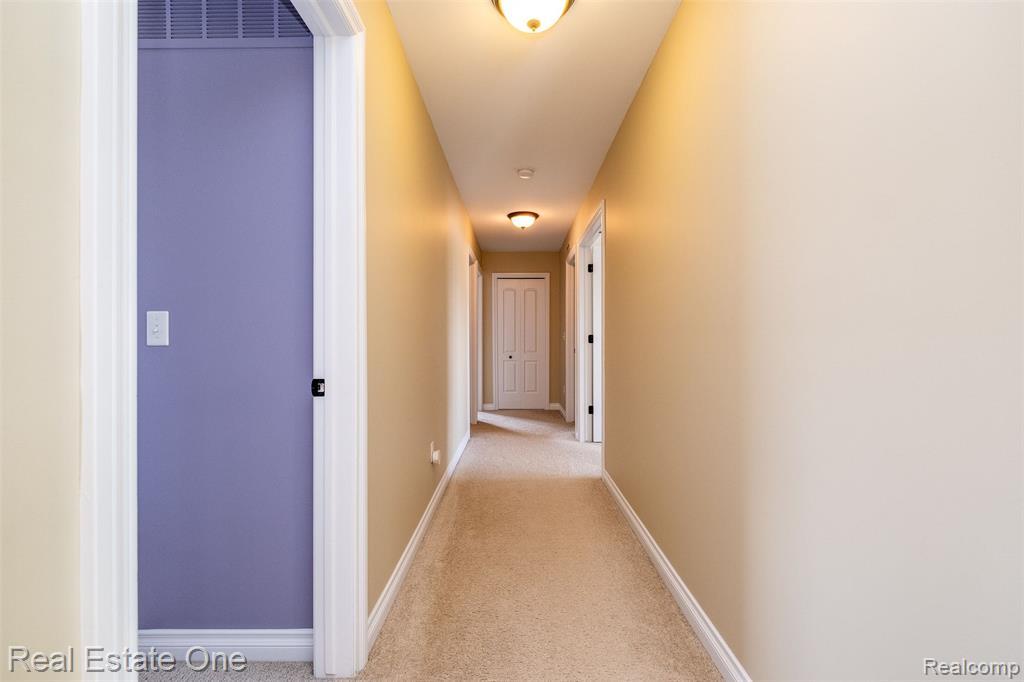 5947 Strawberry Circle, Commerce Twp, MI 48382 — Photo 37