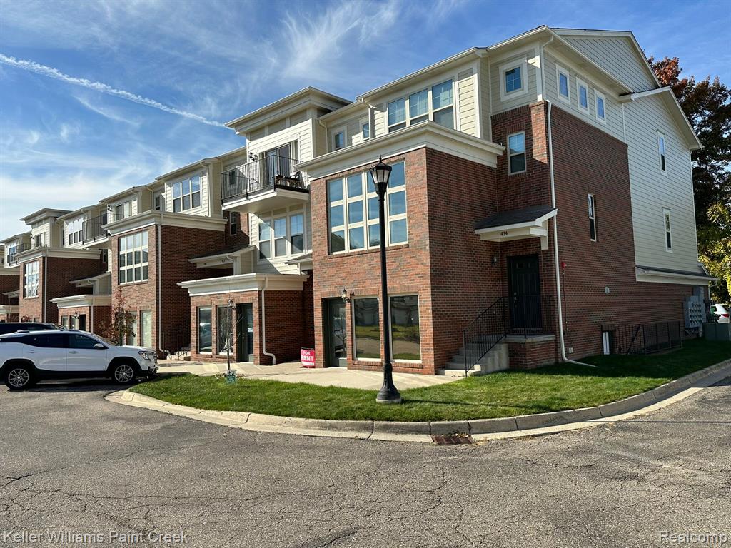 405 Legato Drive Drive, Walled Lake, MI 48390 — Photo 15