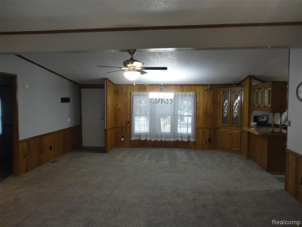 423 Glasgow, Temperance, MI 48182 — Photo 5