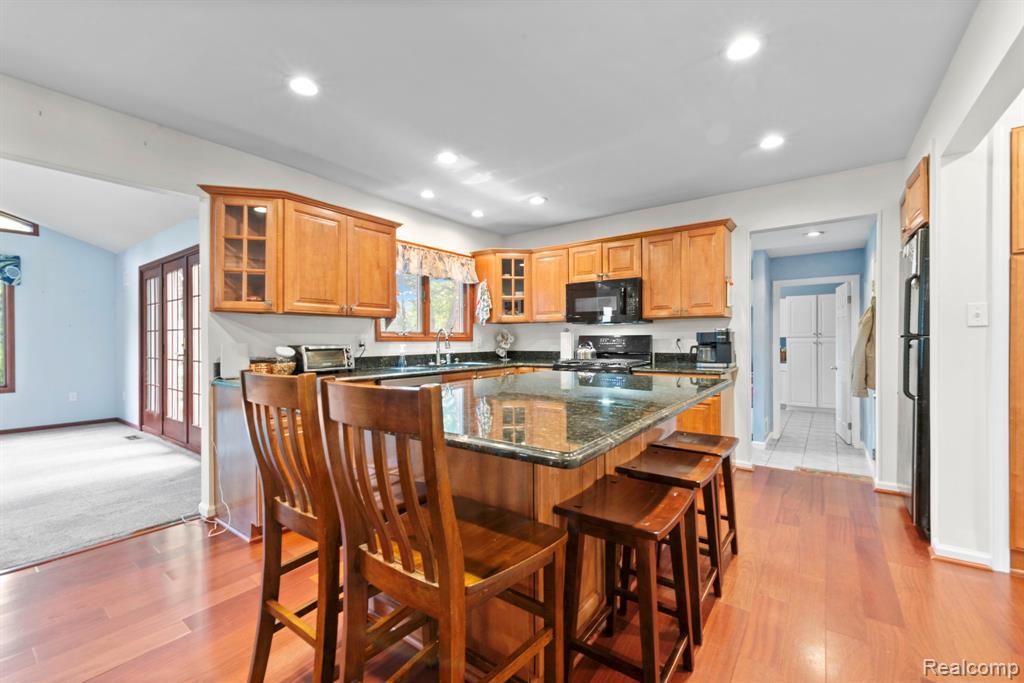 871 Spartan Drive, Rochester Hills, MI 48309 — Photo 16