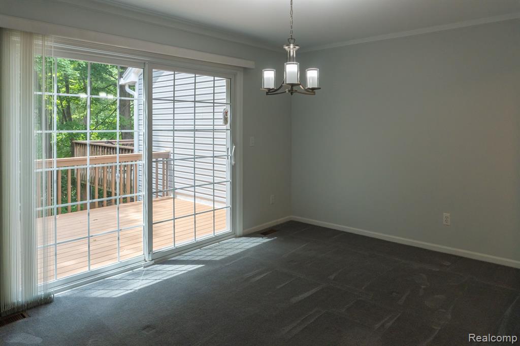 6851 TANGLE WOOD, Waterford, MI 48327 — Photo 7