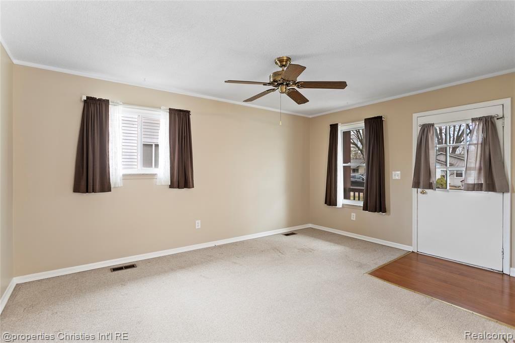 8834 Janis Street, Shelby Twp, MI 48317 — Photo 8