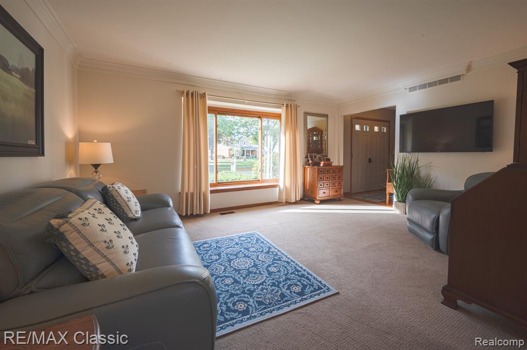 25884 BUCKMINSTER Drive, Novi, MI — Photo 3
