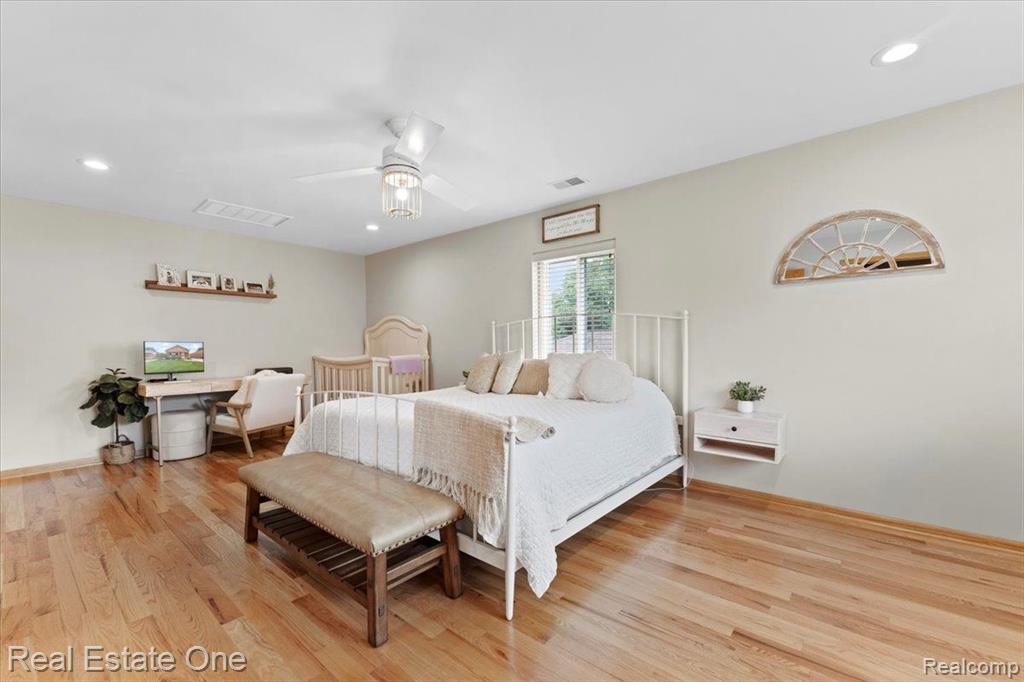 9671 STERLING Avenue, Allen Park, MI 48101 — Photo 22