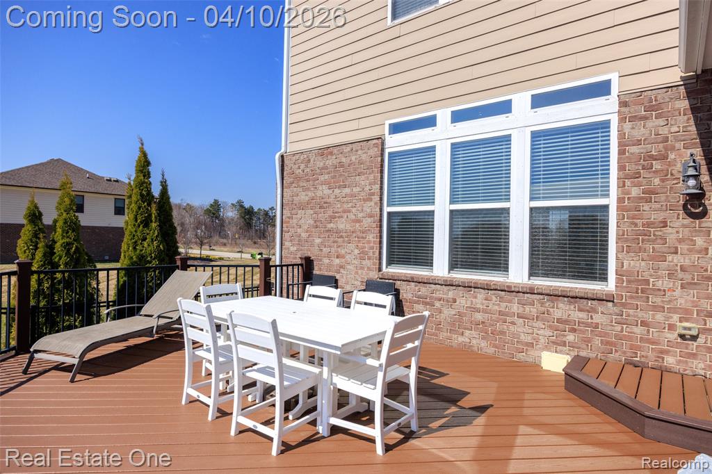 120 Crestview Drive, Rochester, MI 48306 — Photo 55