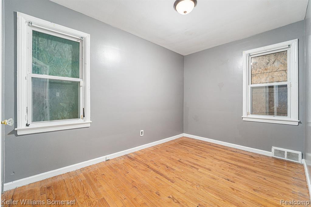 6306 FARMBROOK Street, Detroit, MI 48224 — Photo 8