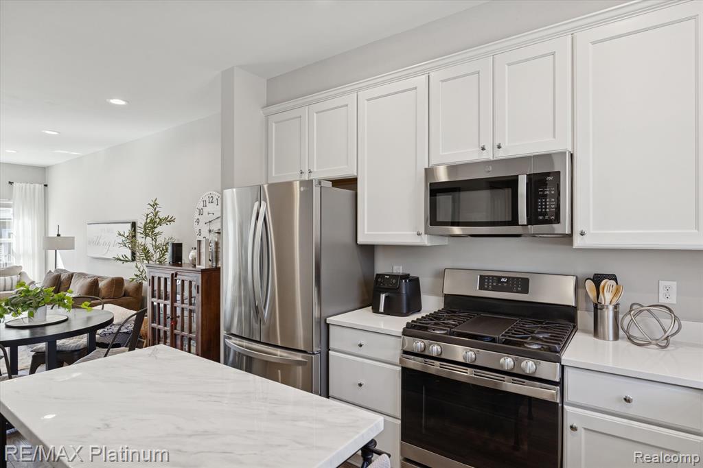 597 Anne Avenue, Brighton, MI 48116 — Photo 3