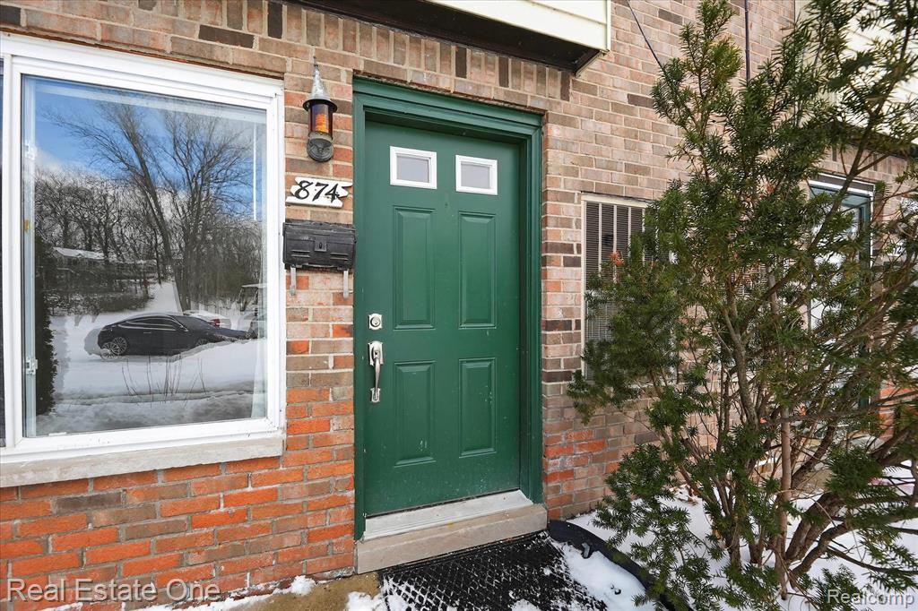 874 N Main Street, Milford, MI 48381 — Photo 2