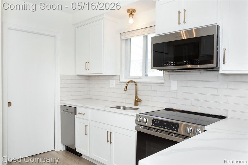 1776 Welch Road, Commerce Twp, MI 48390 — Photo 9